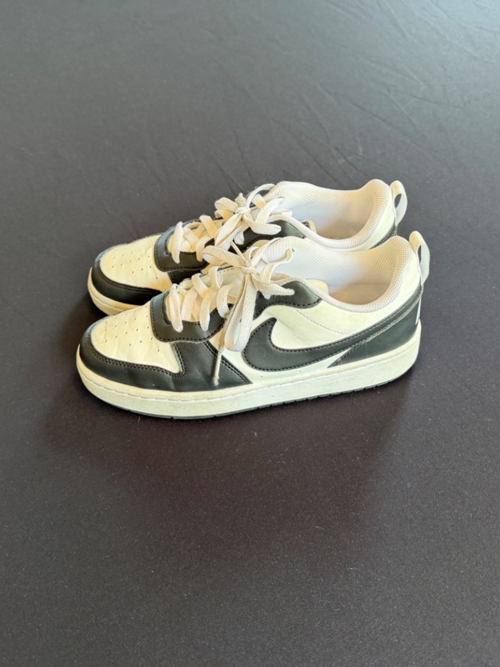 Nike Dunk Low - Youth Size 6